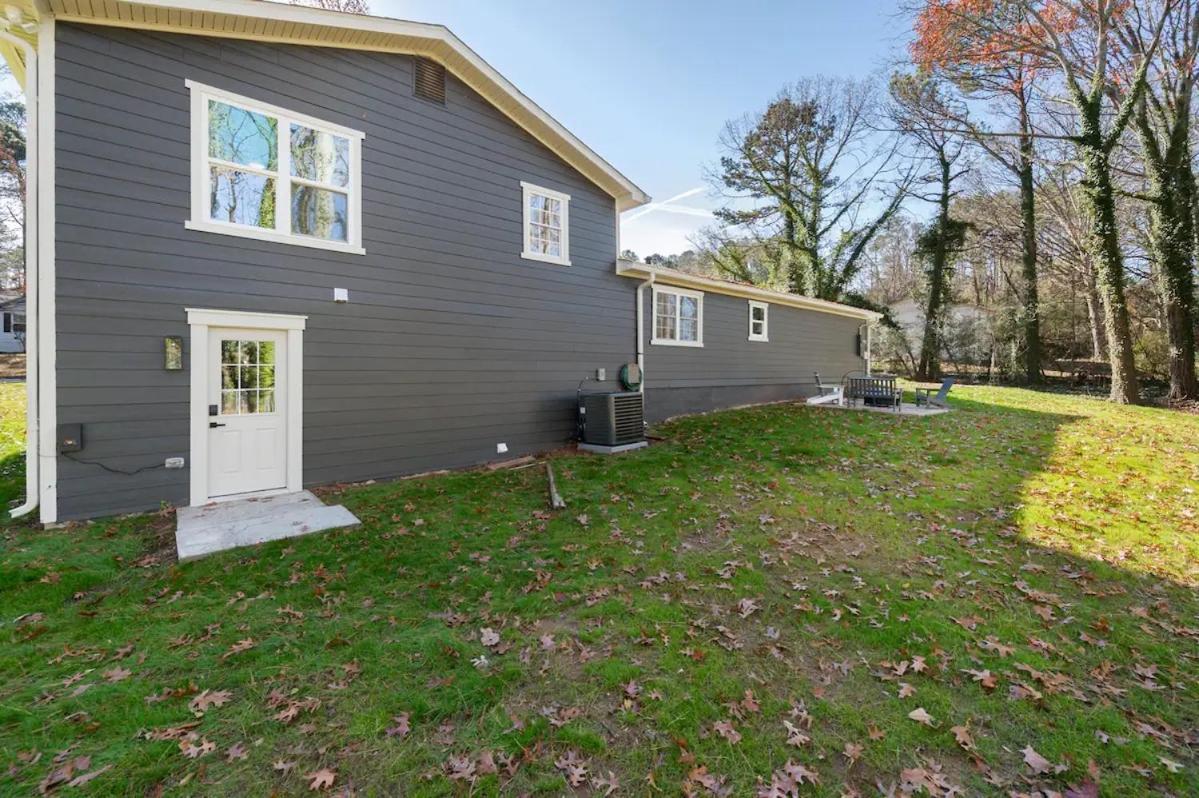 Outdoor Projector, Arcade, Fire Pit, 2 Car Garage, 2 Living Rooms Snellville Exterior foto
